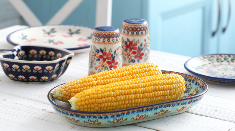 corn on the cob on a table