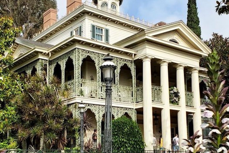 The Haunted Mansion, Disneyland