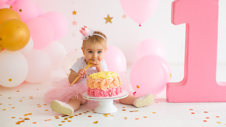 Baby with smash cake