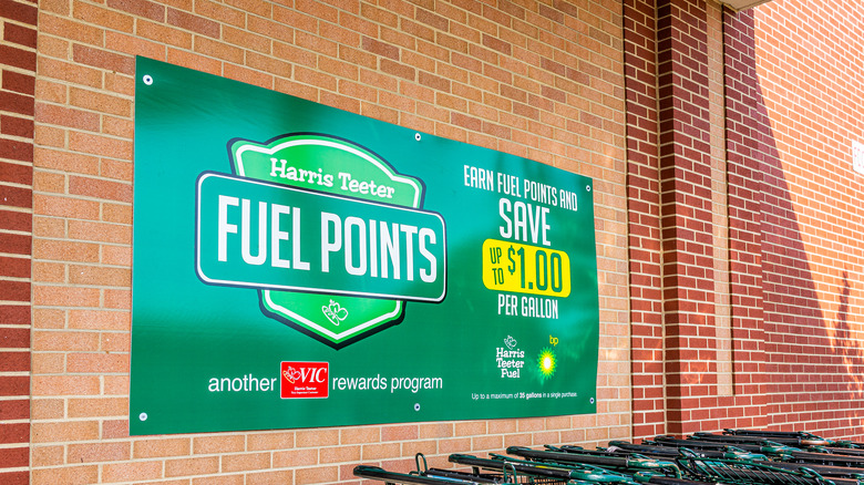 Harris Teeter fuel rewards sign