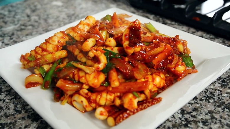 Plate of oh jing uh bokkeum