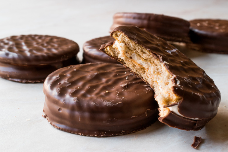 Chocolate-Coated Cookie S'mores