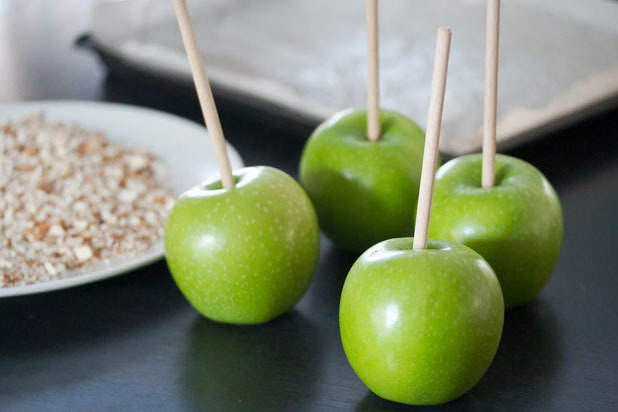 Caramel Apples: The Apples