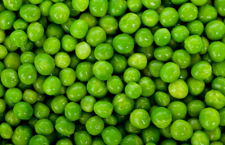 Easter Sunday: Fresh Spring Peas With Butter Lettuce and Dill