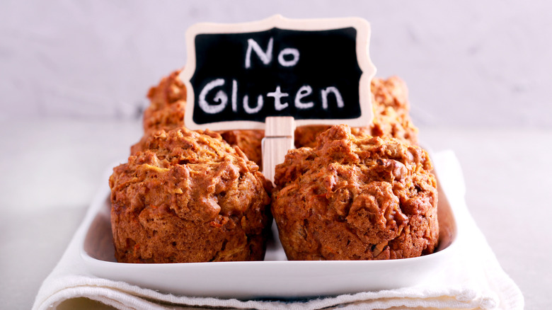 Muffins with no gluten label