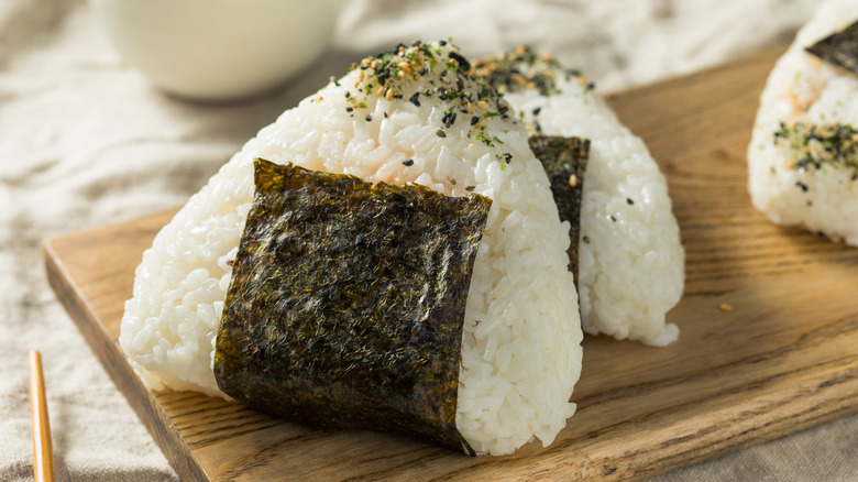 onigiri on wooden board