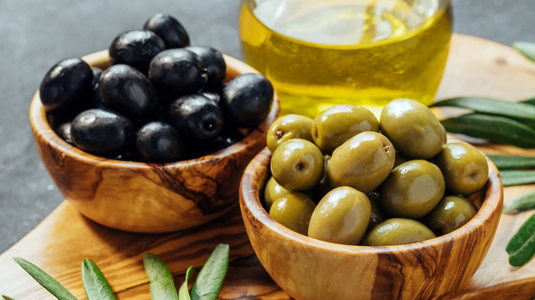 green and black olive bowls