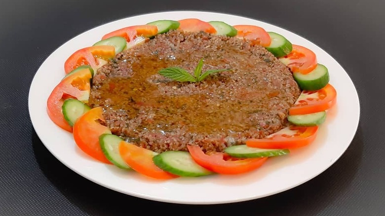 Plate of colourful kamounit banadoura