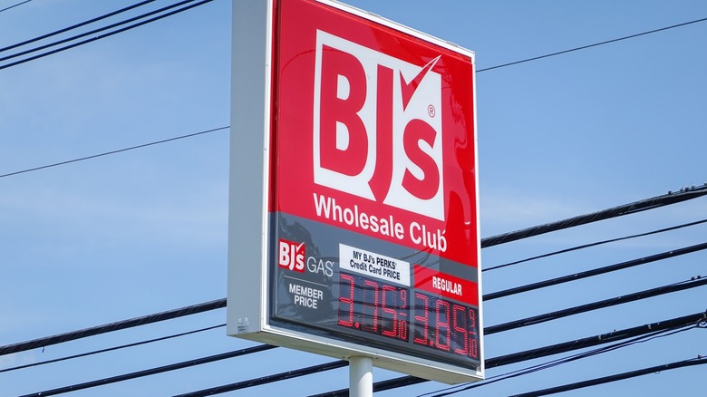 BJ's gas sign