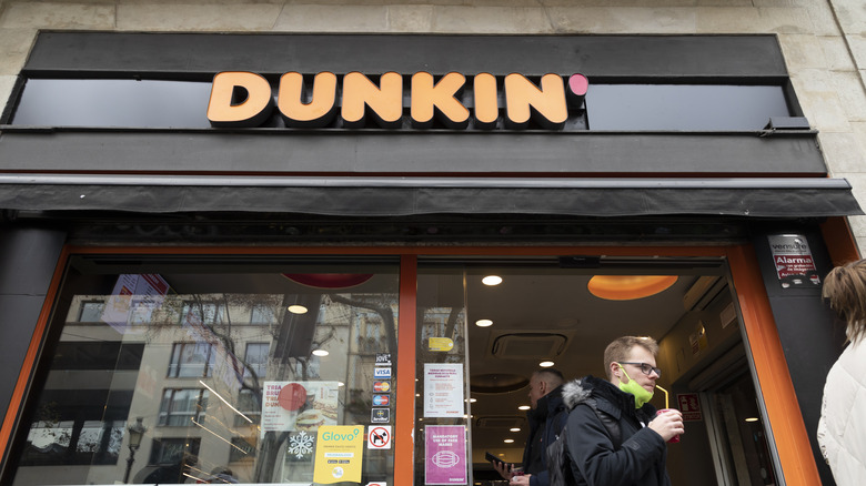 Dunkin' storefront