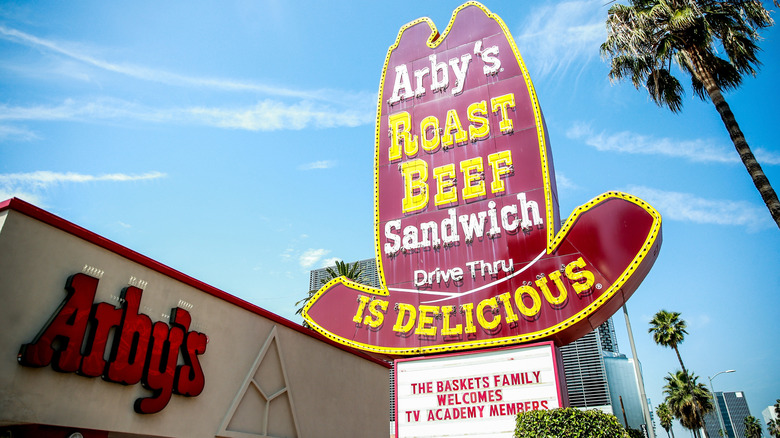 Arby's cowboy hat sign