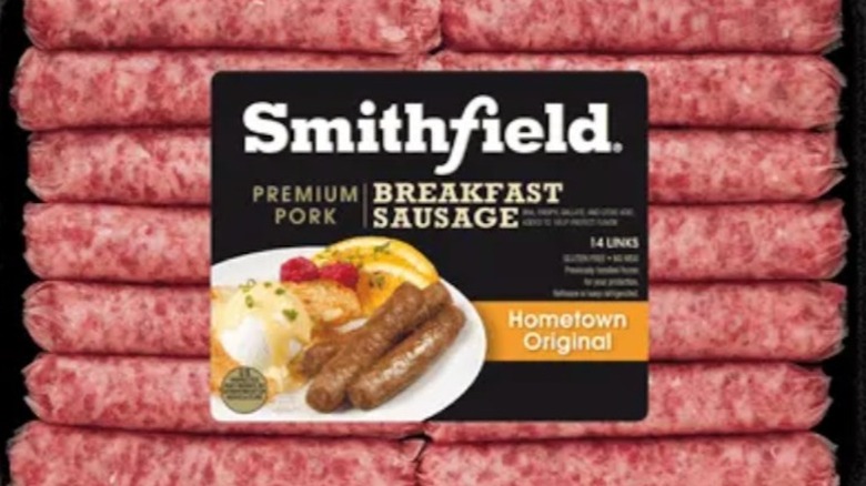 package of Smithfield Breakfast Sausage links