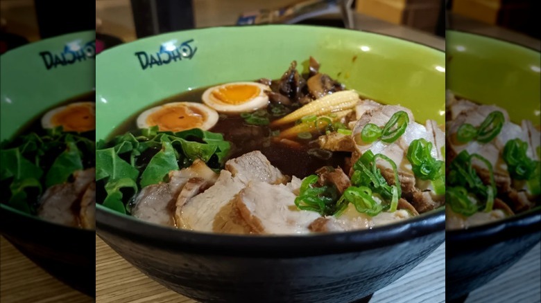 Daisho ramen in green bowl