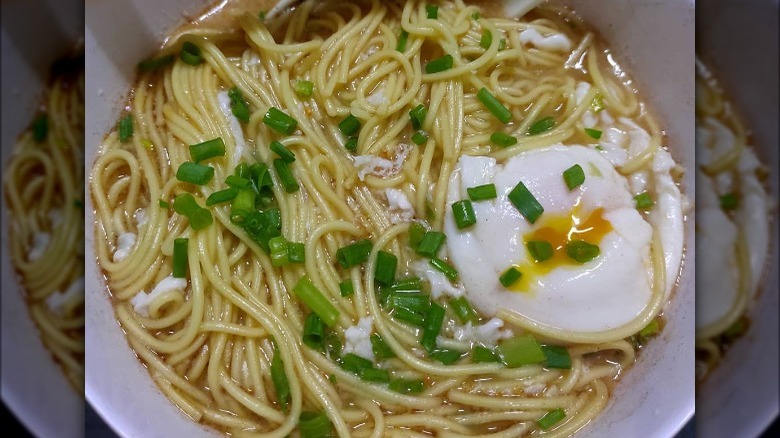 bowl of itsuki ramen