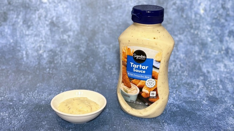 Signature Select tartar sauce bottle