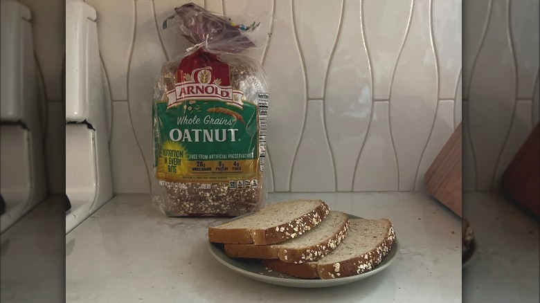 Arnold Whole Grains Oatnut bread 