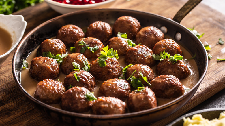 meatballs in a pan