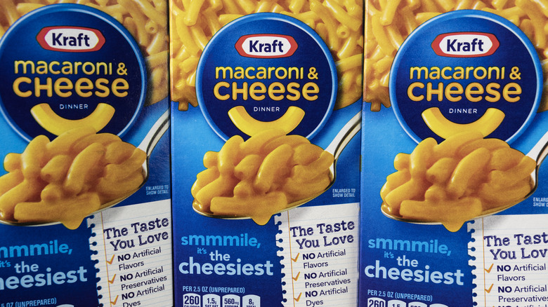 Kraft macaroni and cheese boxes