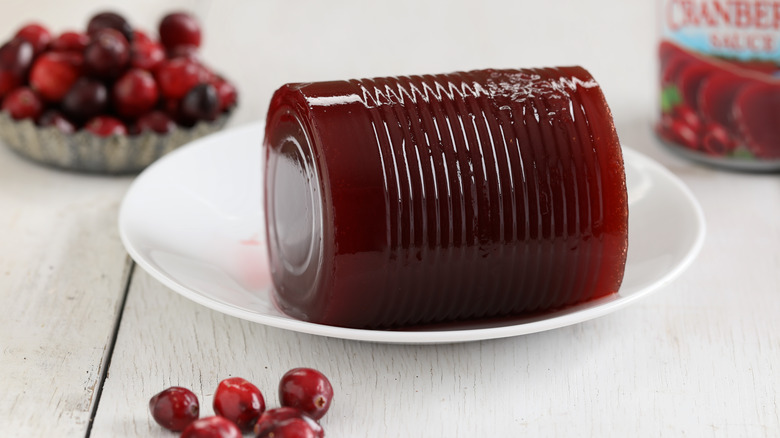 canned cranberry sauce