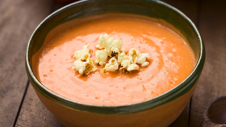 Ecuador soup with popcorn