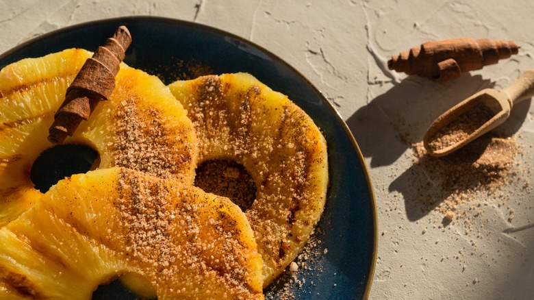 cinnamon on pineapple rings