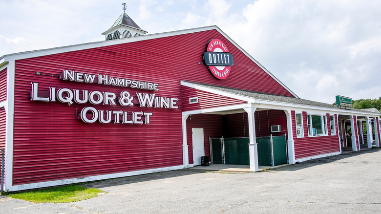 New Hampshire Liquor & Wine Outlet storefront