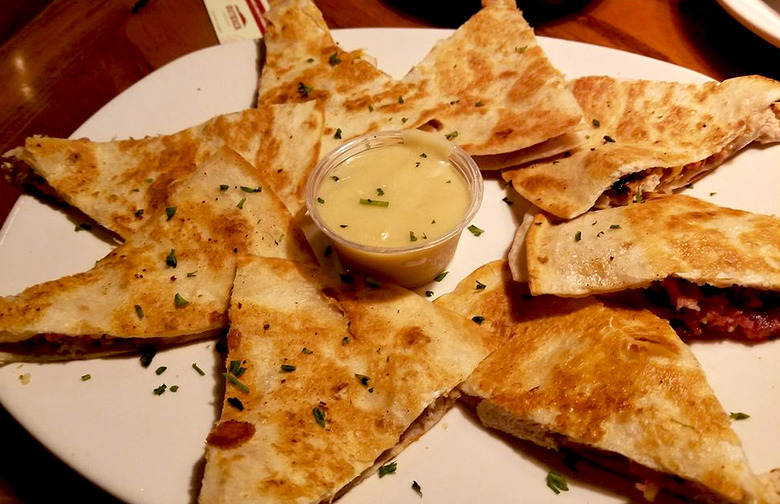 Alice Springs Chicken Quesadilla, Regular 