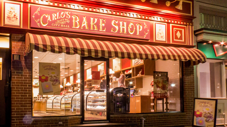 Carlo's Bake Shop exterior