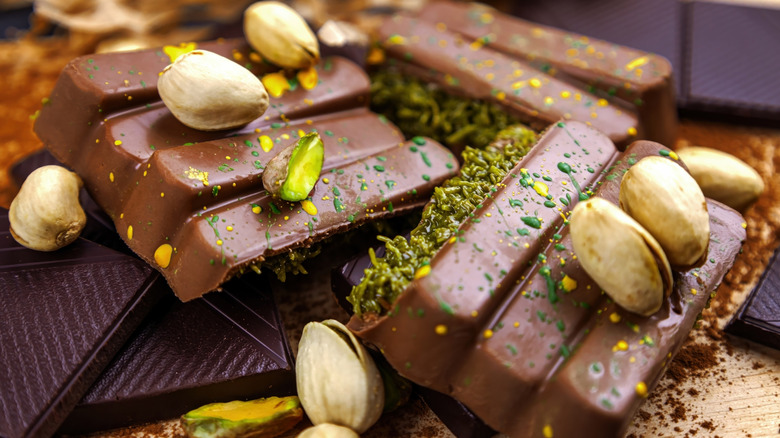 Dubai chocolate bar with pistachios