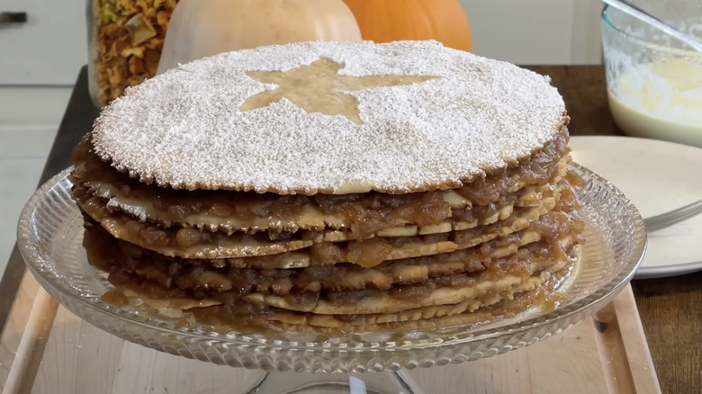 apple stack cake