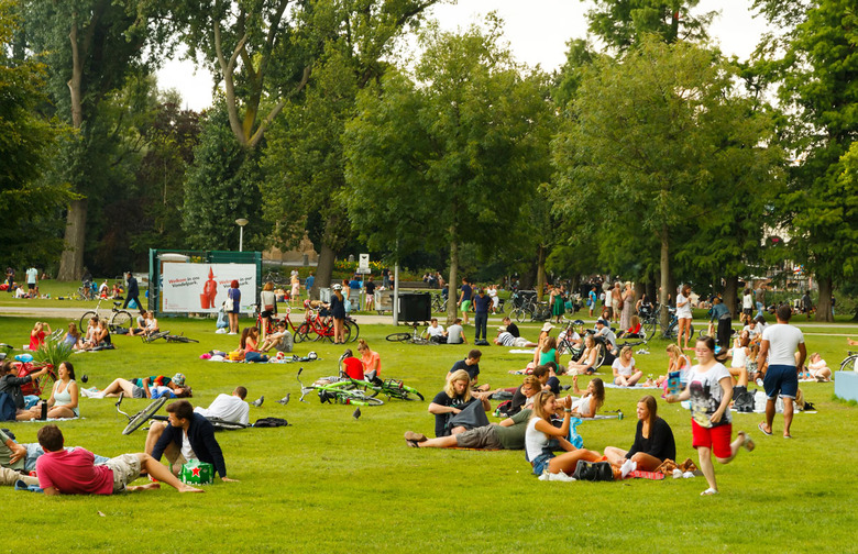 7. Vondelpark (Amsterdam)