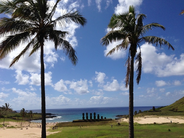 Anakena Beach (Easter Island, Chile)