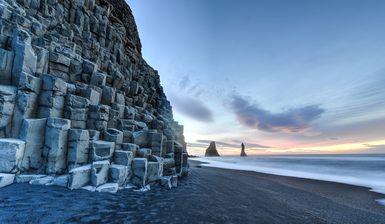 Reynisfjara Beach (Iceland)