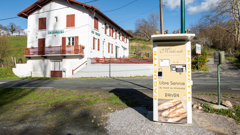 baguette vending machine