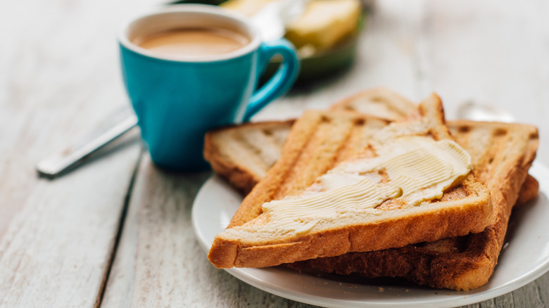 Breakfast with toast