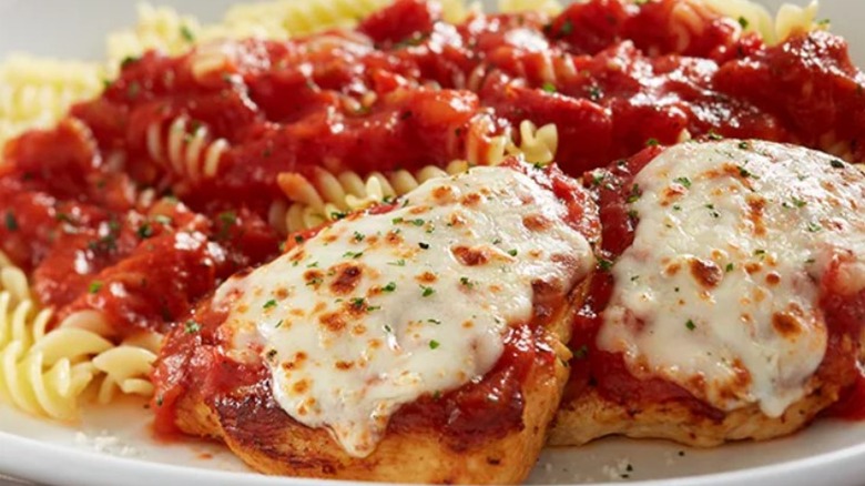 chicken parmigiana Olive Garden