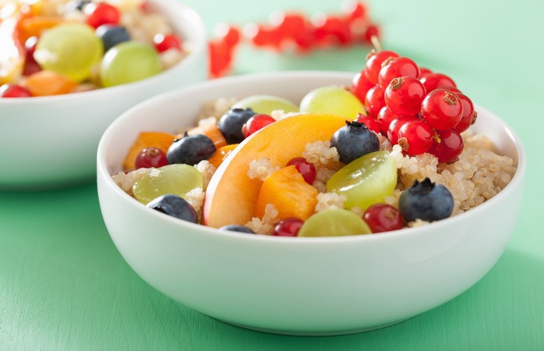 Breakfast: Quinoa Bowl With Fall Fruits