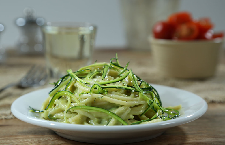 Spaghetti with Avocado Sauce