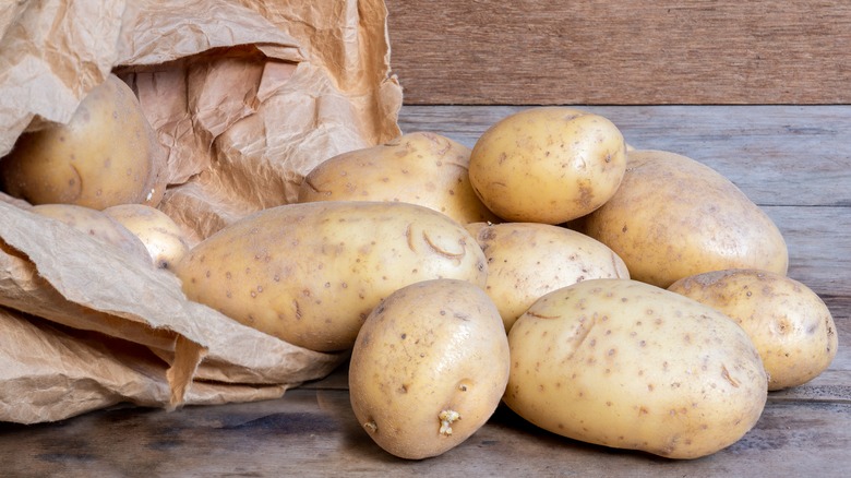 bag of maris piper potatoes