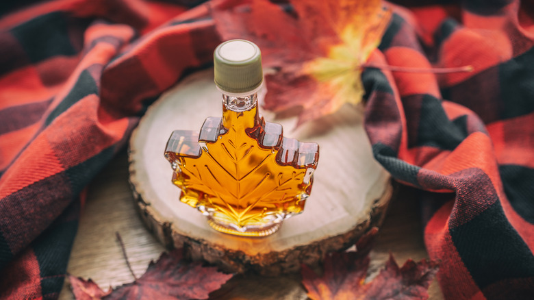 maple syrup in a bottle