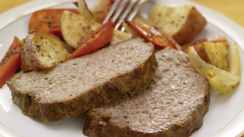 Italian Herb Meatloaf With Roasted Vegetables