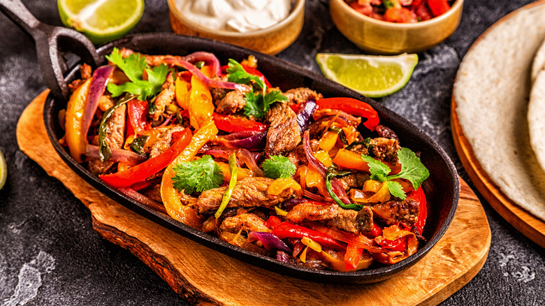 Platter of fajitas