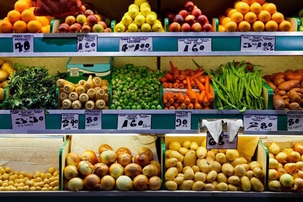 Spraying Water on Produce Doesn't Keep Them Fresh