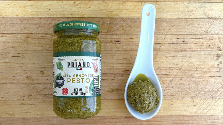 Bottle of Priano Alla Genovese Pesto.