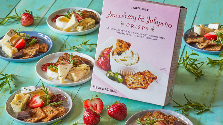 box of Strawberry & Jalapaño Crisps with cheese plates