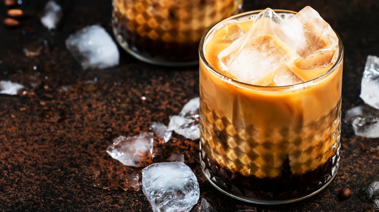 white Russian with ice