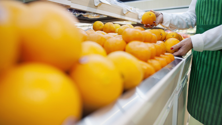 oranges in supermarket