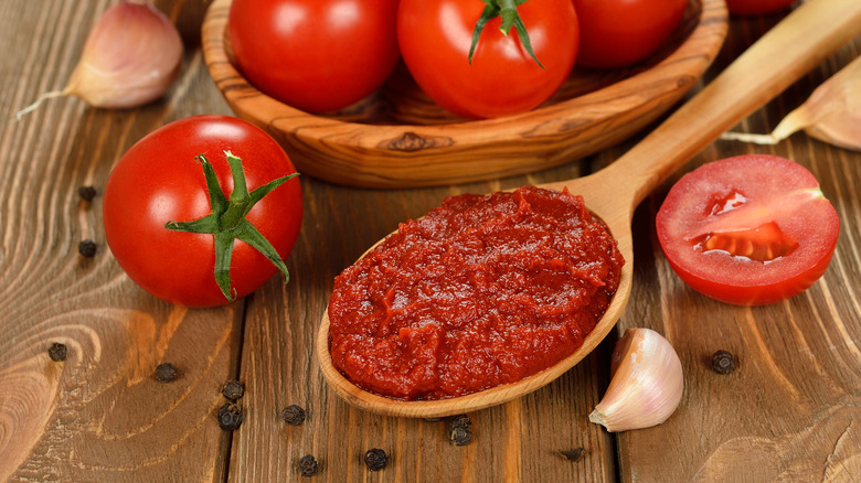 tomato paste and tomatoes