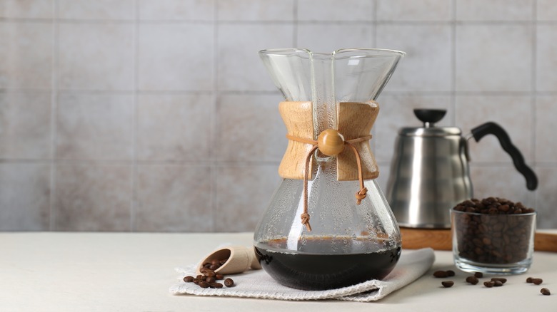 brewing coffee in a Chemex