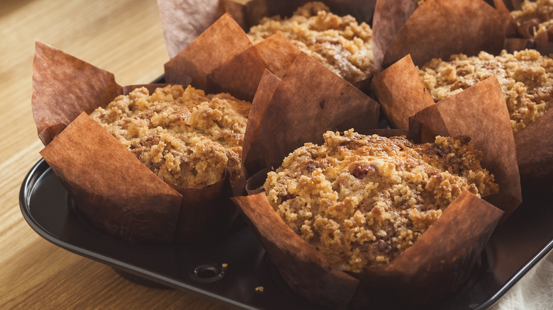 Muffins with streusel